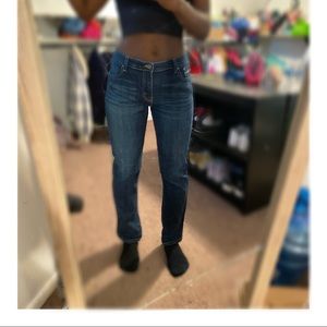 Dark Blue Levi jeans